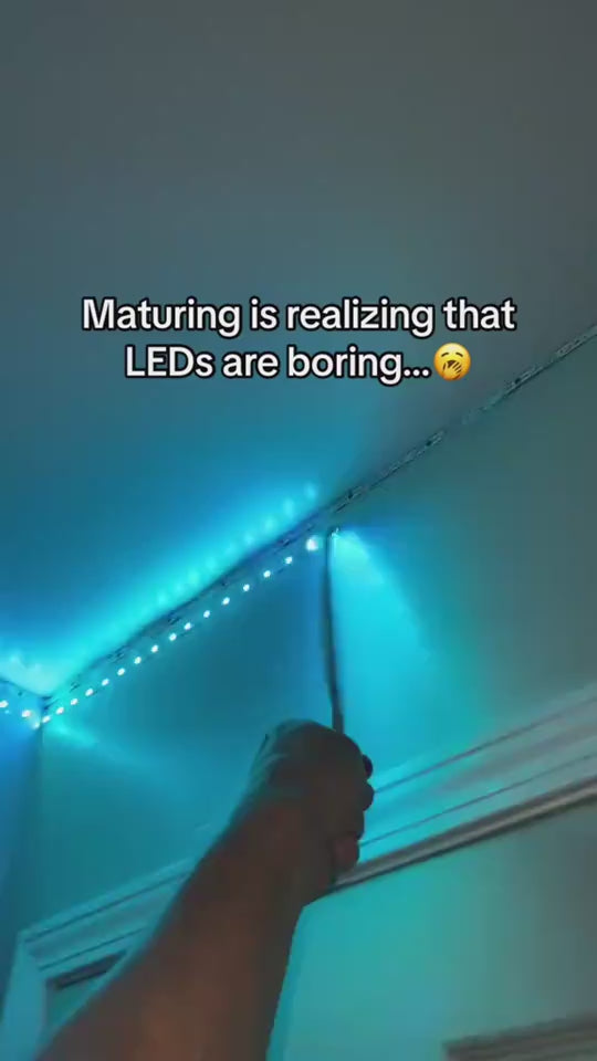 Astronaut LED Mood Light for Cozy Home Ambiance1.mp4